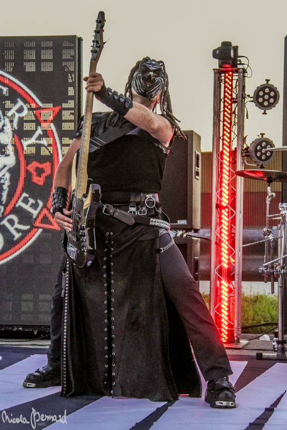 Stovka motorkářů, desítky litrů piva a jedineční Dymytry! Takhle vypadalo natáčení pekelného klipu xxx