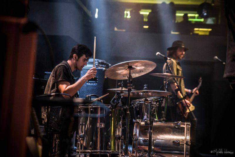 Support Lesbiens a Rituály předvedli v Lucerna Music Baru energickou jízdu