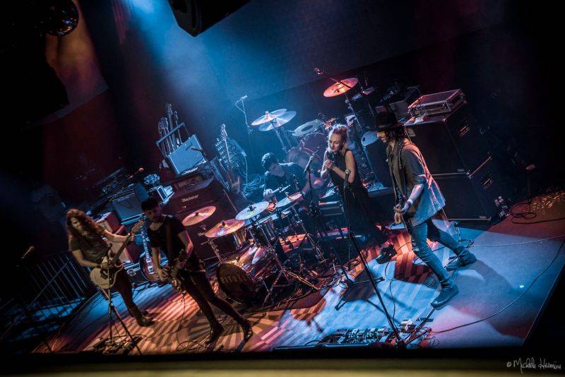 Support Lesbiens a Rituály předvedli v Lucerna Music Baru energickou jízdu