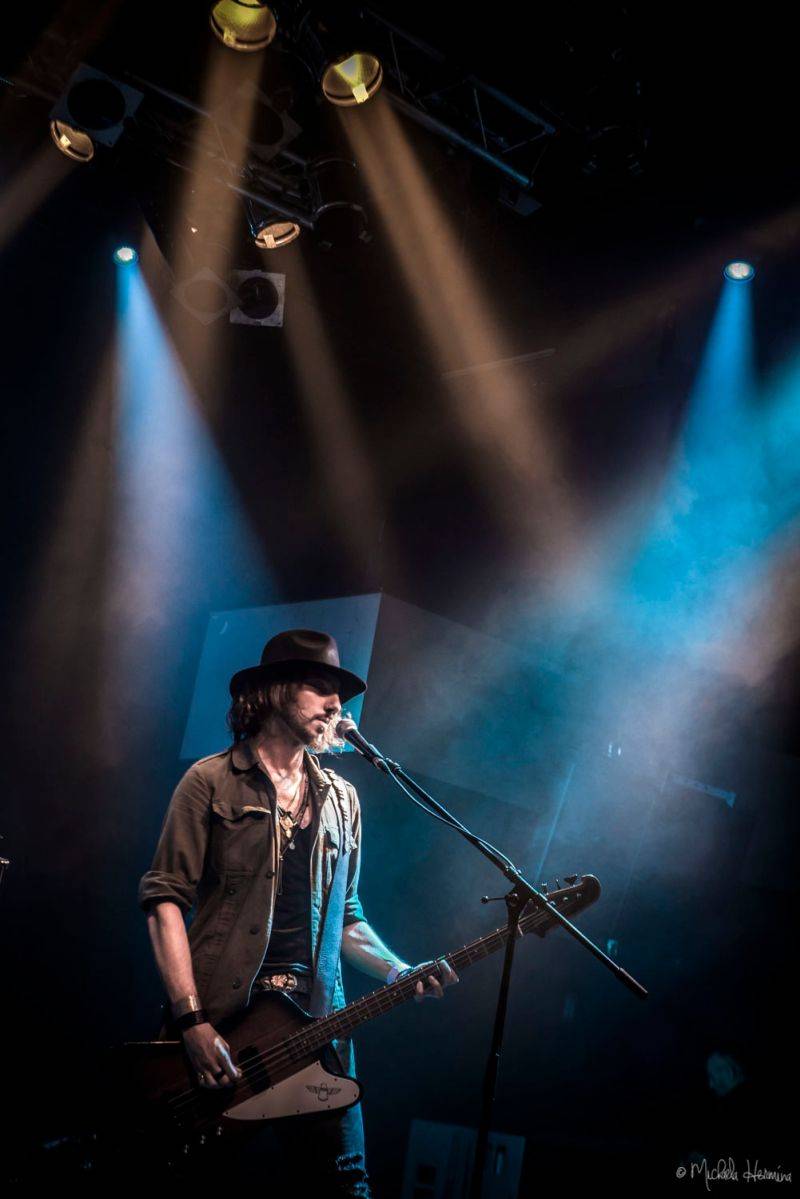 Support Lesbiens a Rituály předvedli v Lucerna Music Baru energickou jízdu