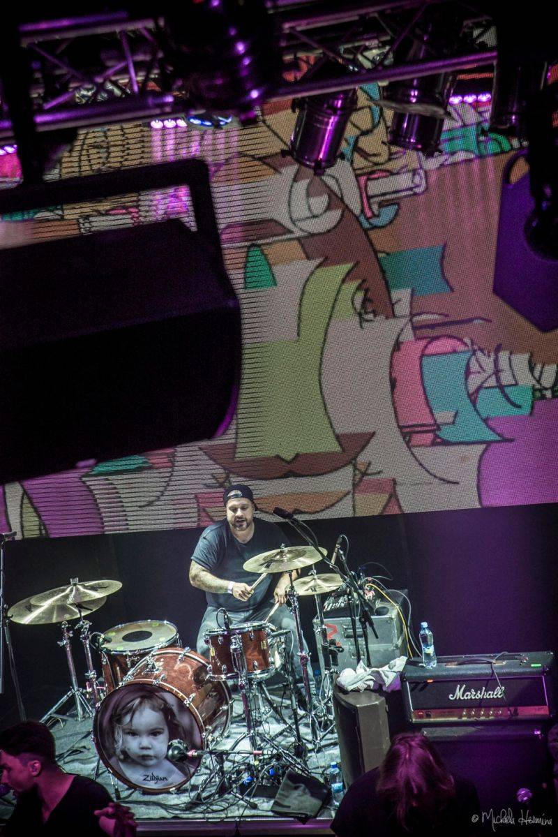 Support Lesbiens a Rituály předvedli v Lucerna Music Baru energickou jízdu