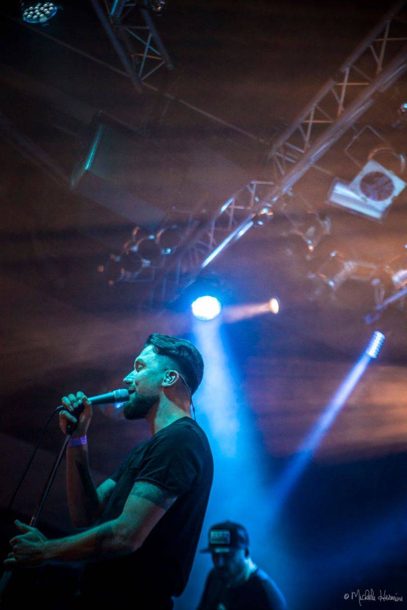 Support Lesbiens a Rituály předvedli v Lucerna Music Baru energickou jízdu