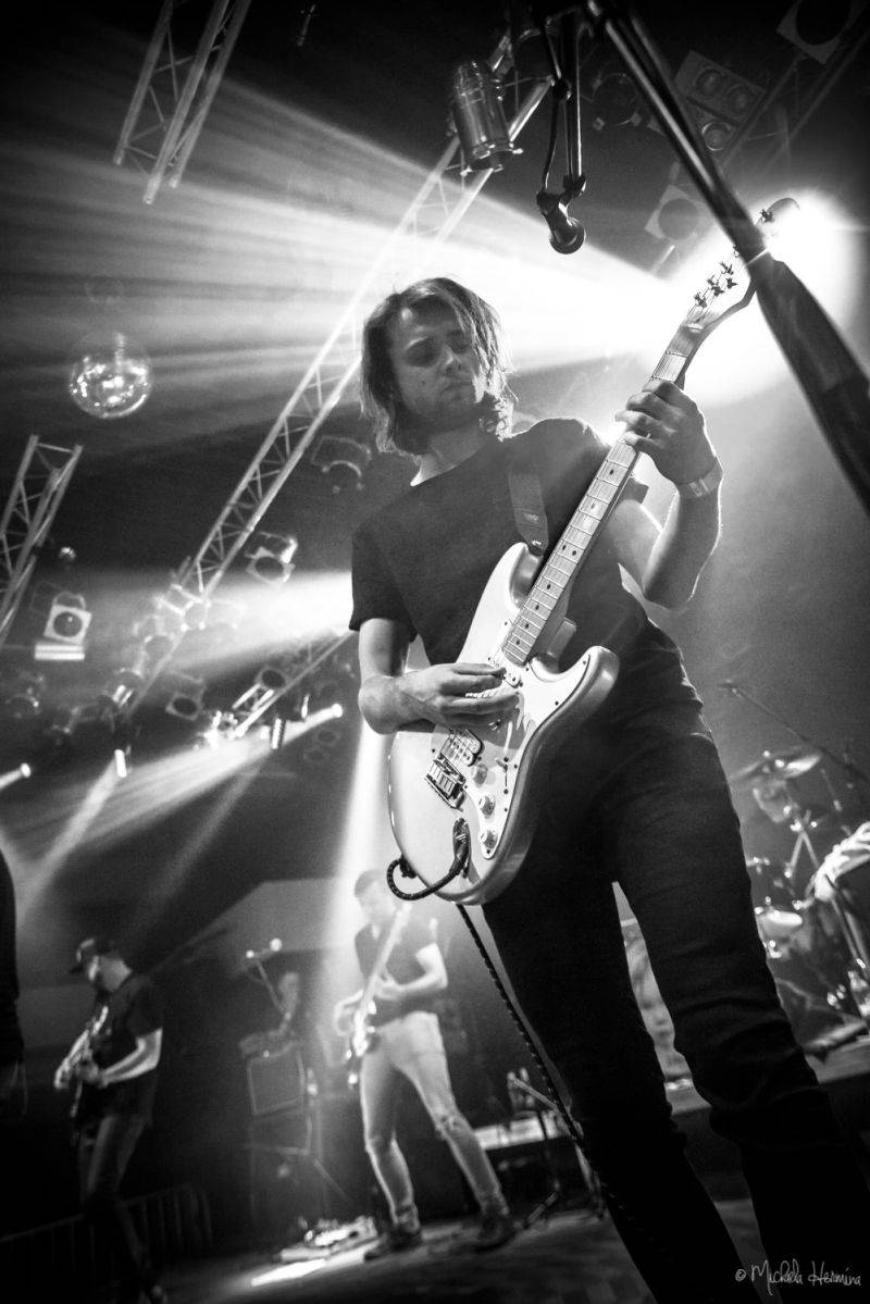 Support Lesbiens a Rituály předvedli v Lucerna Music Baru energickou jízdu