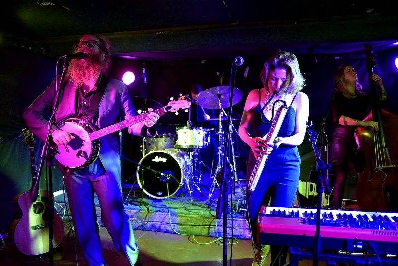 Ben Caplan po pár týdnech znovu v Česku: Tentokrát na strahovské Sedmičce