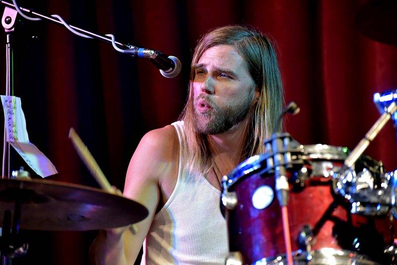 Simeon Soul Charger dovezli hudební představení do pojišťovny