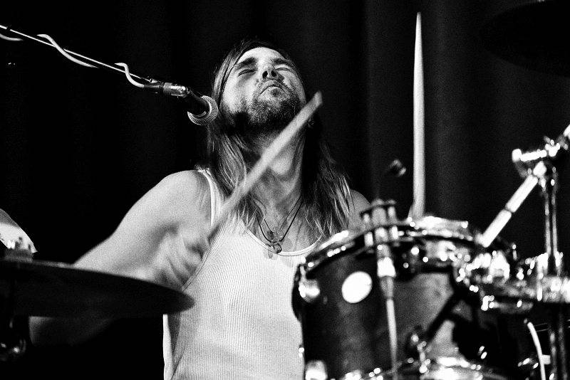 Simeon Soul Charger dovezli hudební představení do pojišťovny