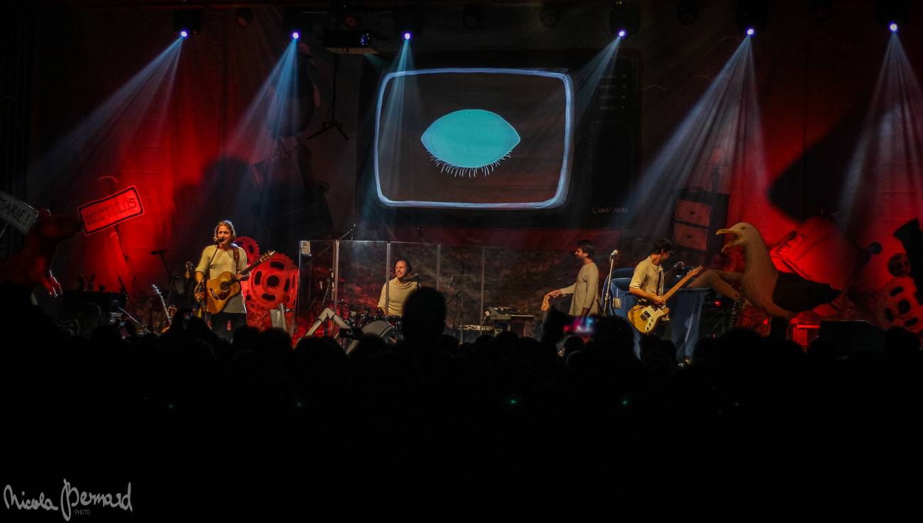 Tomáš Klus v Liberci energicky zpíval, skákal, hovoril po slovensky a vtipkoval