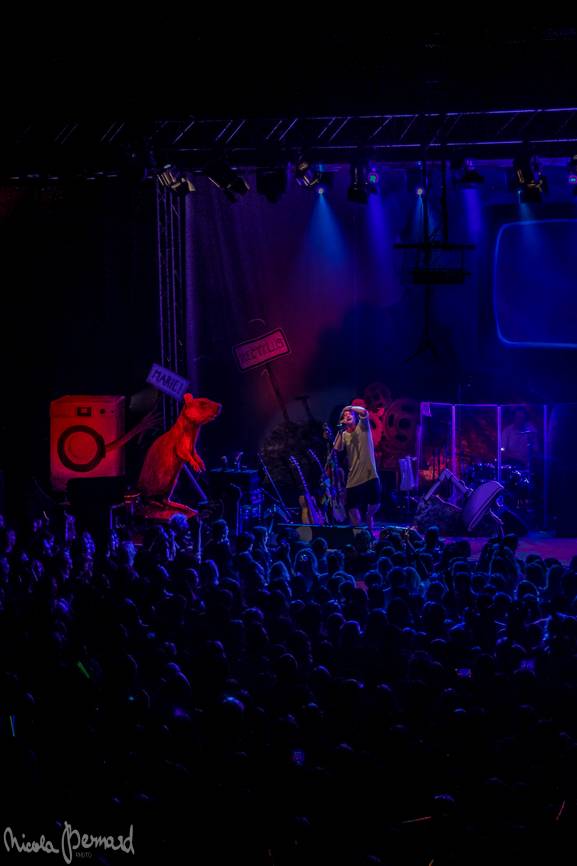 Tomáš Klus v Liberci energicky zpíval, skákal, hovoril po slovensky a vtipkoval