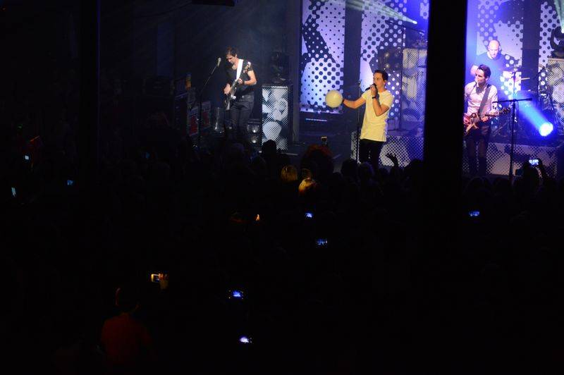 Slza v Praze bojovala s proudem, SaSaZu vyprodala hlavně mladá generace