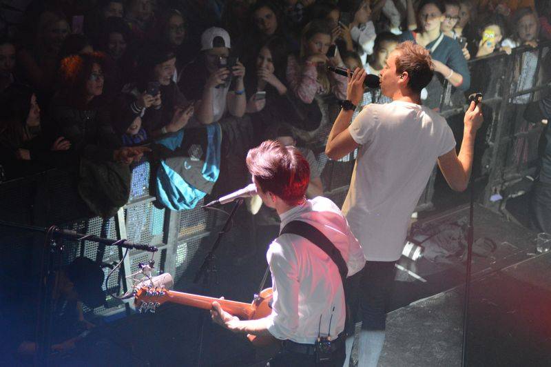 Slza v Praze bojovala s proudem, SaSaZu vyprodala hlavně mladá generace