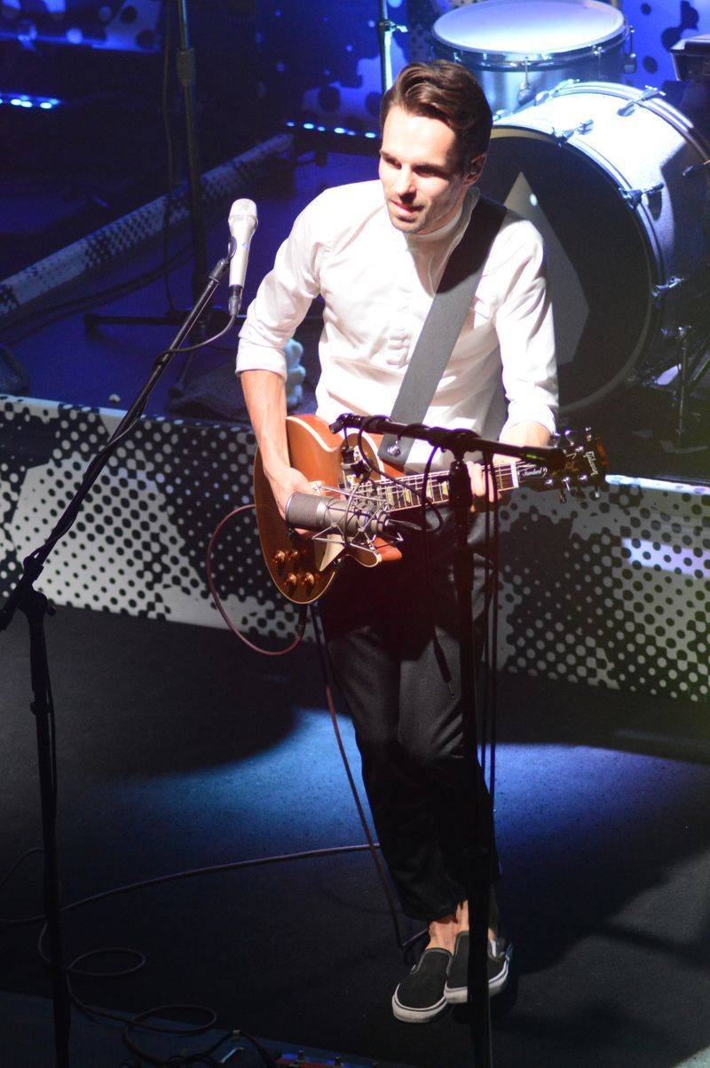 Slza v Praze bojovala s proudem, SaSaZu vyprodala hlavně mladá generace