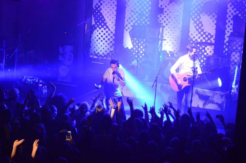 Slza v Praze bojovala s proudem, SaSaZu vyprodala hlavně mladá generace