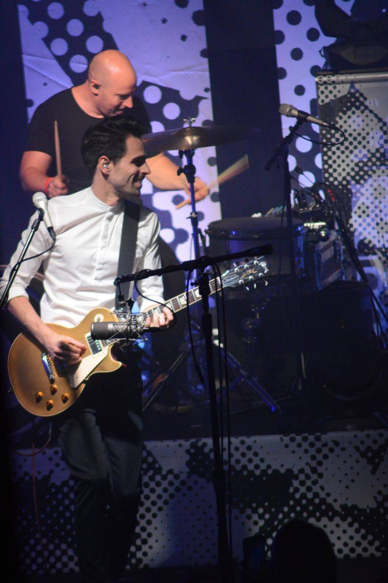 Slza v Praze bojovala s proudem, SaSaZu vyprodala hlavně mladá generace