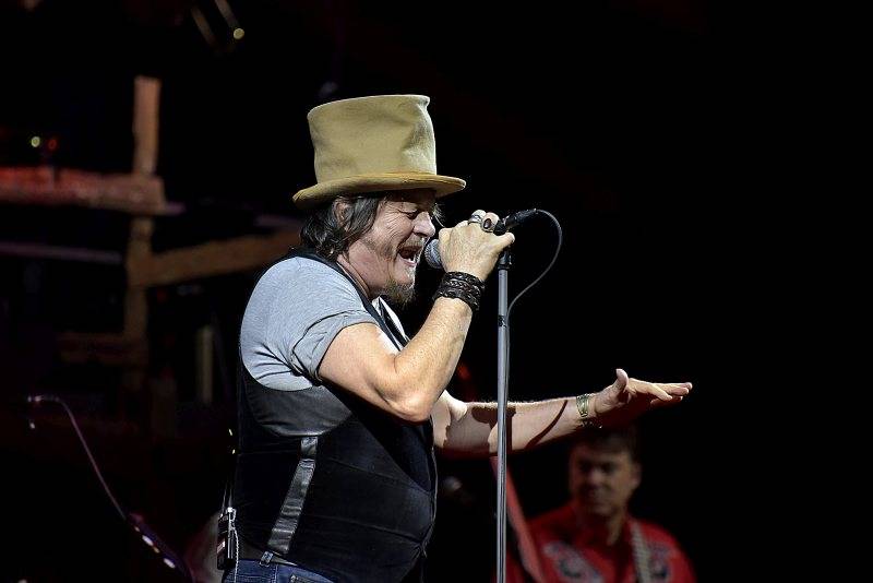 Zucchero po pěti letech v Praze: Italská persona vypustila černou kočku