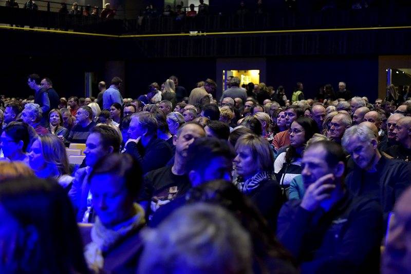 Zucchero po pěti letech v Praze: Italská persona vypustila černou kočku