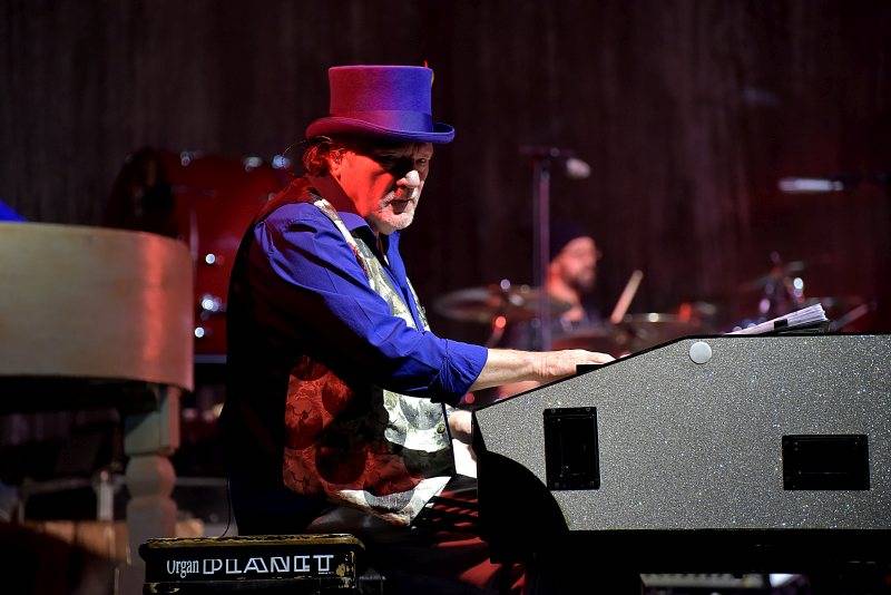 Zucchero po pěti letech v Praze: Italská persona vypustila černou kočku