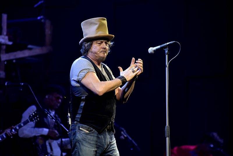 Zucchero po pěti letech v Praze: Italská persona vypustila černou kočku