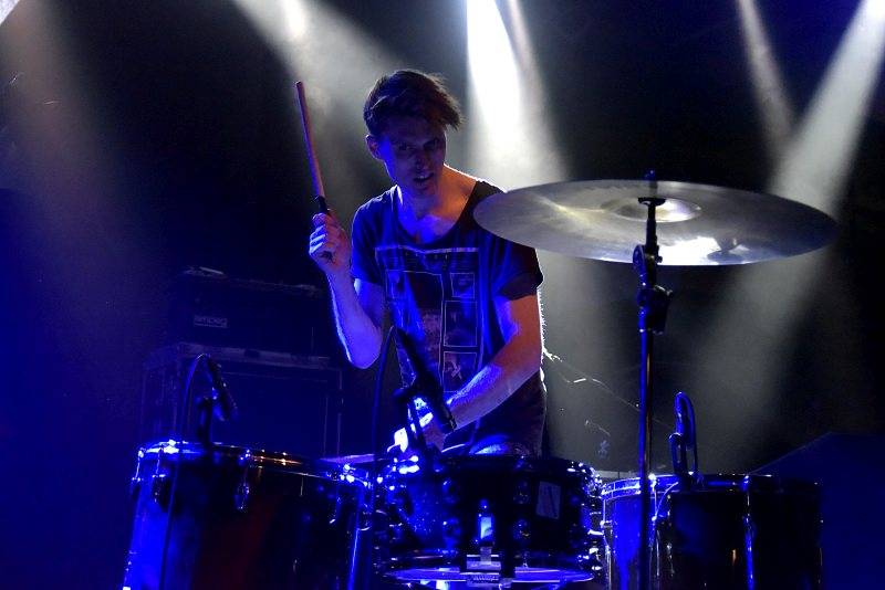 New Model Army v Praze přivolávali zimu