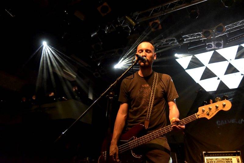 New Model Army v Praze přivolávali zimu