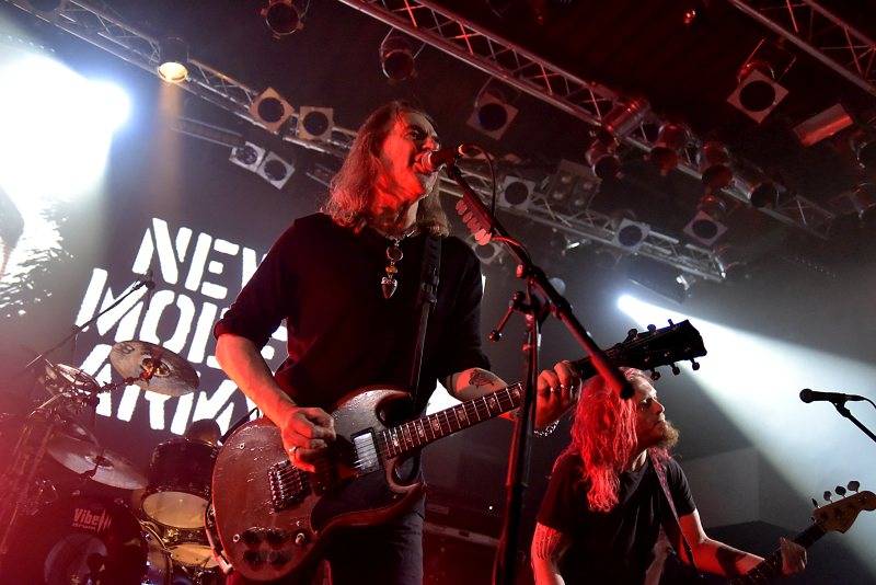 New Model Army v Praze přivolávali zimu