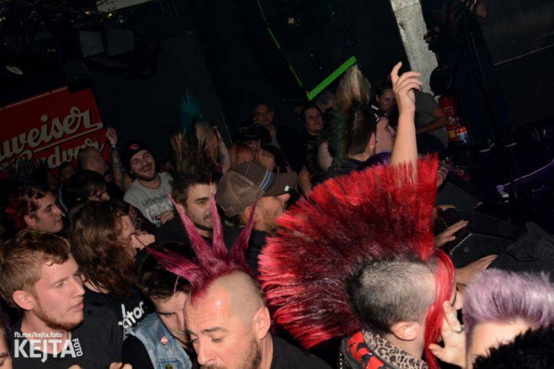 Pogotour v Rock Café: Divoký mejdan skupin SPS, E!E a Zputnik