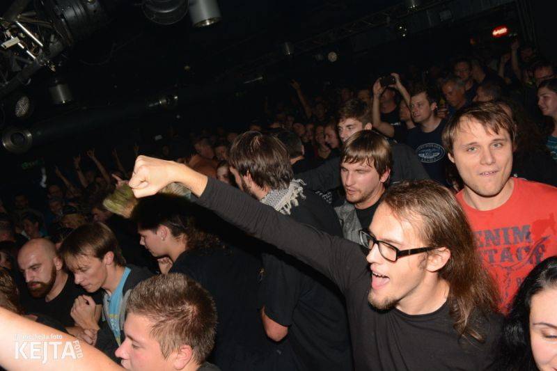 Pogotour v Rock Café: Divoký mejdan skupin SPS, E!E a Zputnik