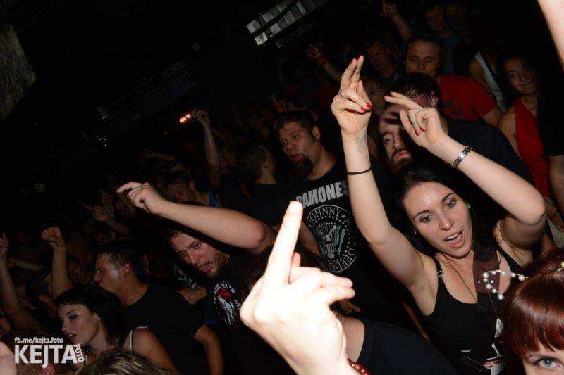 Pogotour v Rock Café: Divoký mejdan skupin SPS, E!E a Zputnik