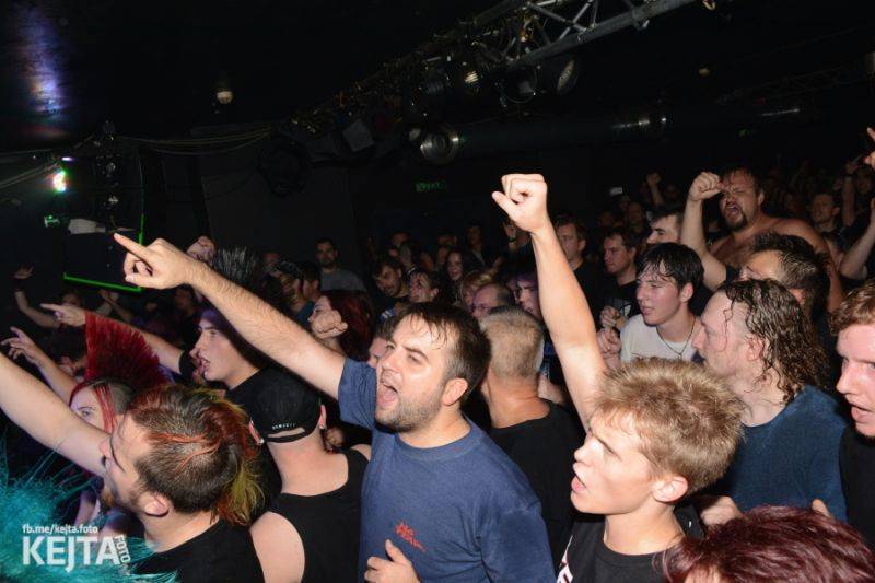 Pogotour v Rock Café: Divoký mejdan skupin SPS, E!E a Zputnik