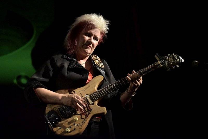 Do Prahy se sjely Kytarové rebelky: Jana Šteflíčková, Dagmar Voňková a Jennifer Batten