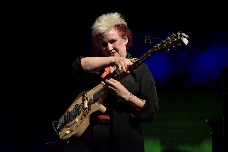 Do Prahy se sjely Kytarové rebelky: Jana Šteflíčková, Dagmar Voňková a Jennifer Batten