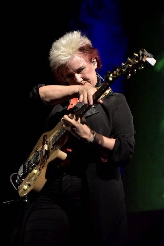 Do Prahy se sjely Kytarové rebelky: Jana Šteflíčková, Dagmar Voňková a Jennifer Batten