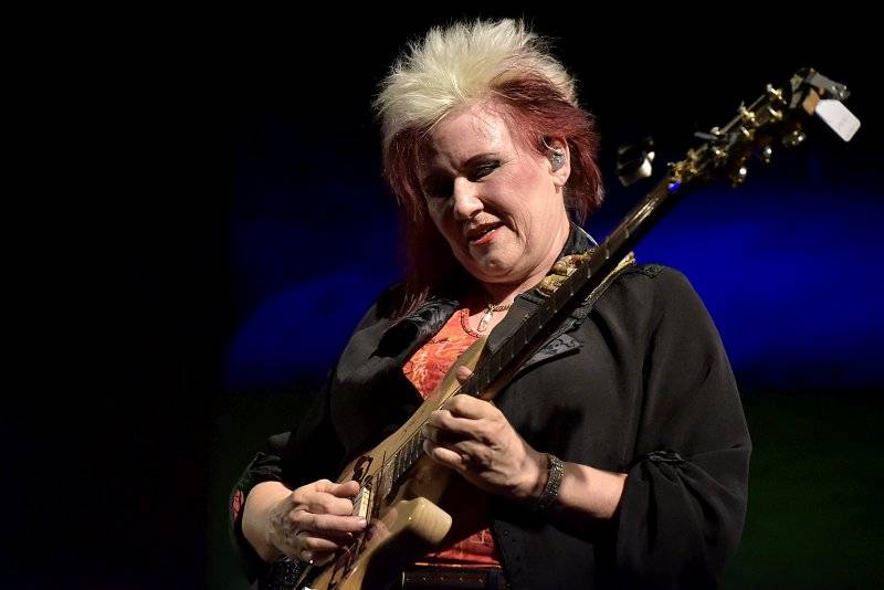 Do Prahy se sjely Kytarové rebelky: Jana Šteflíčková, Dagmar Voňková a Jennifer Batten