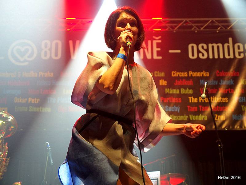 V Lucerně blahopřálo Václavu Havlovi osmdesát gratulantů