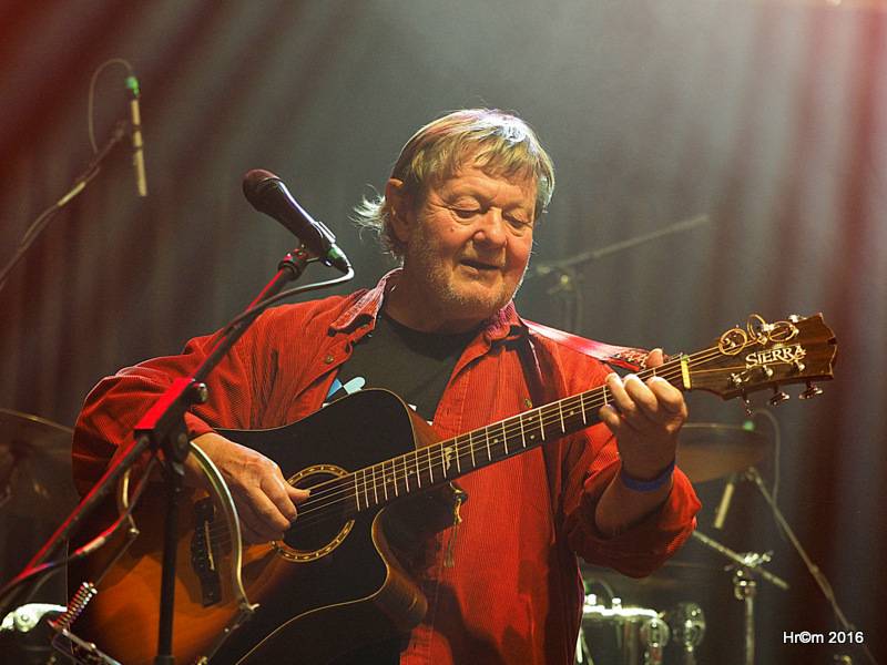 V Lucerně blahopřálo Václavu Havlovi osmdesát gratulantů