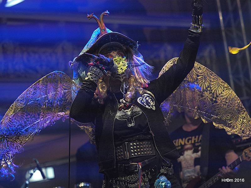 V Lucerně blahopřálo Václavu Havlovi osmdesát gratulantů