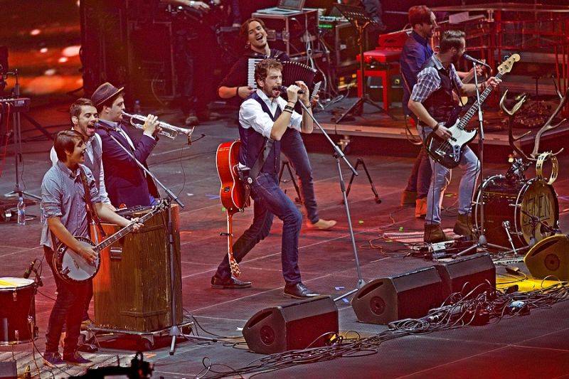 Český mejdan v O2 areně: Pro 20 tisíc lidí zpívali Jelen, No Name, Miro Žbirka i Karel Gott