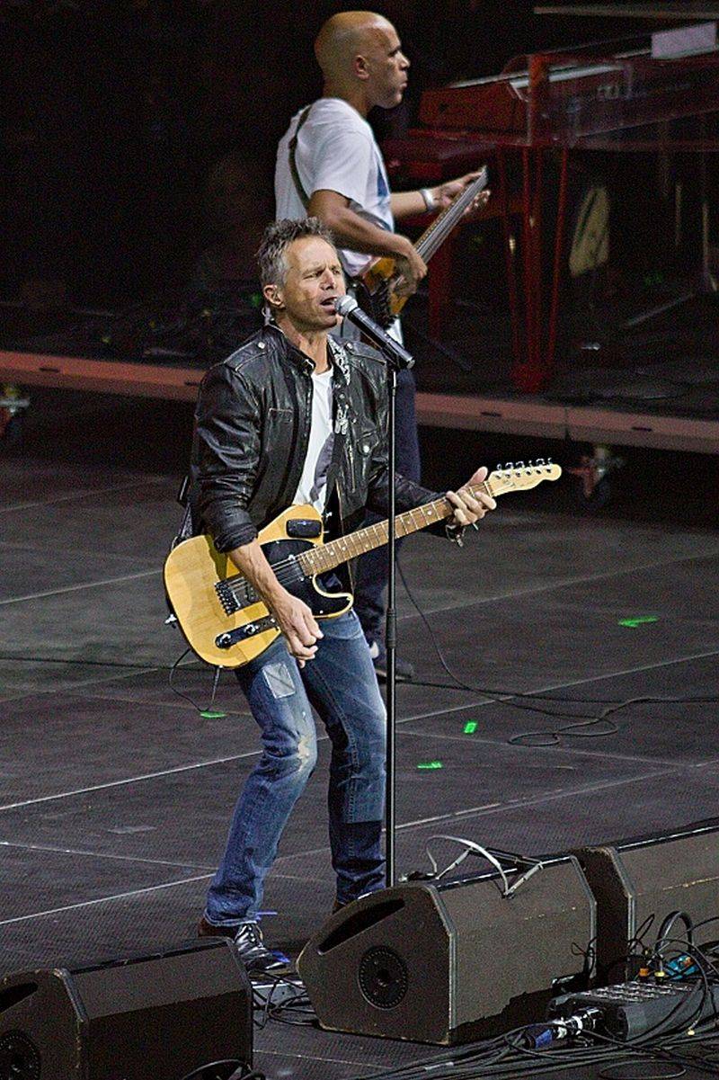 Český mejdan v O2 areně: Pro 20 tisíc lidí zpívali Jelen, No Name, Miro Žbirka i Karel Gott