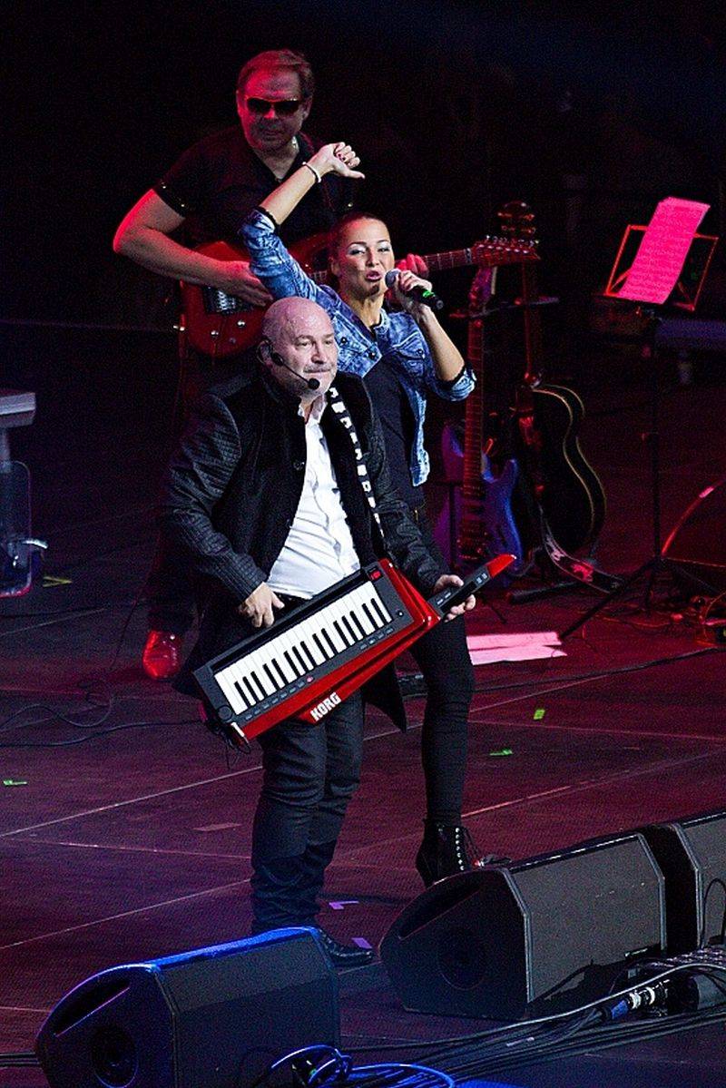 Český mejdan v O2 areně: Pro 20 tisíc lidí zpívali Jelen, No Name, Miro Žbirka i Karel Gott