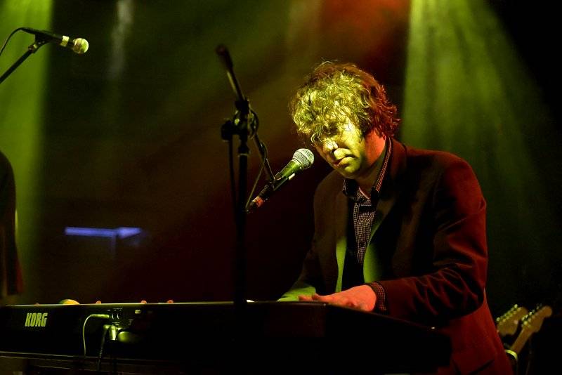 Osm desítek gratulantů obsadilo Lucernu. Václav Havel by slavil 80 let