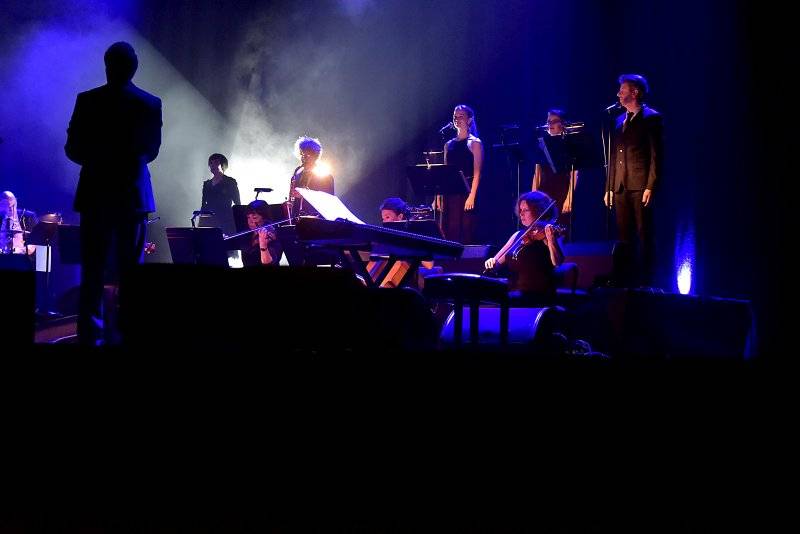 Francouzská legenda Mireille Mathieu připomněla v Praze sílu svých šansonů