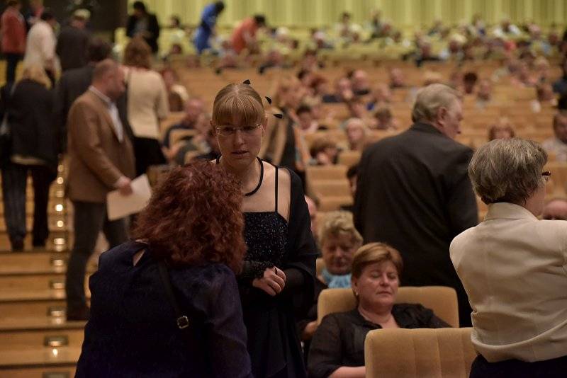 Francouzská legenda Mireille Mathieu připomněla v Praze sílu svých šansonů