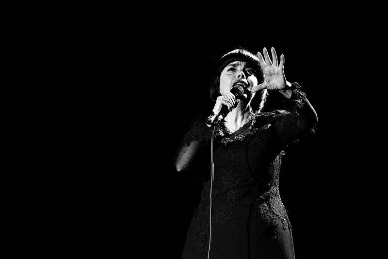 Francouzská legenda Mireille Mathieu připomněla v Praze sílu svých šansonů