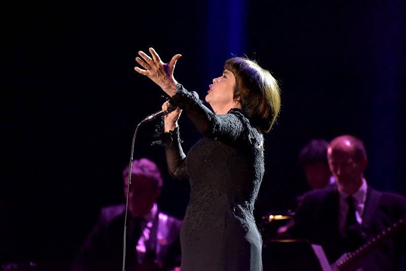 Francouzská legenda Mireille Mathieu připomněla v Praze sílu svých šansonů