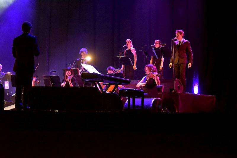 Francouzská legenda Mireille Mathieu připomněla v Praze sílu svých šansonů