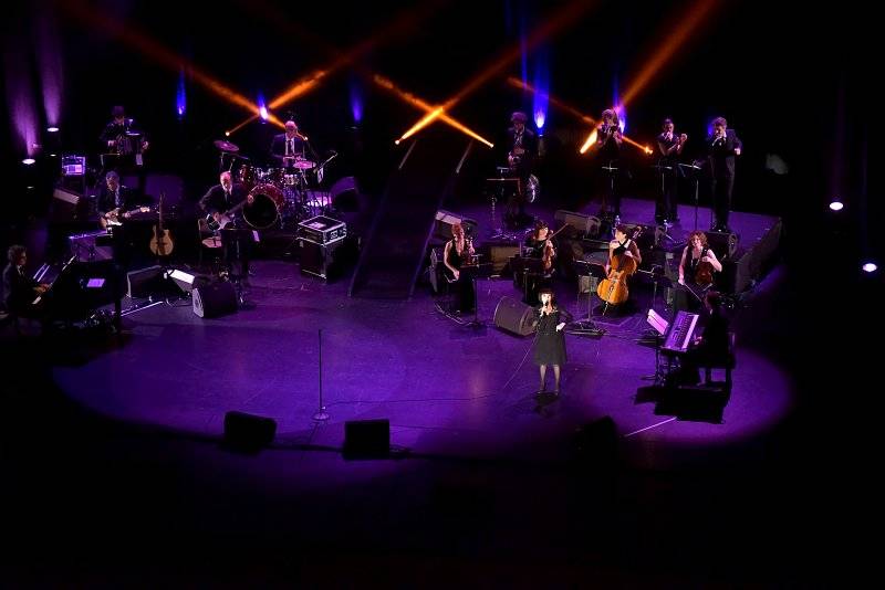 Francouzská legenda Mireille Mathieu připomněla v Praze sílu svých šansonů