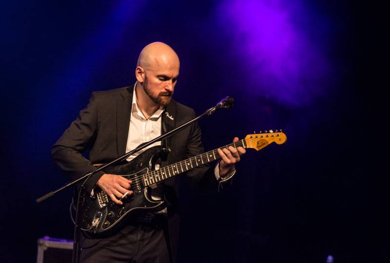 Richard Müller rozzářil pražskou Hybernii, přizval si Dana Bártu a Michala Pavlíčka