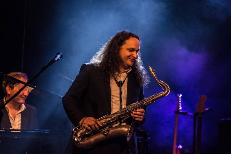 Richard Müller rozzářil pražskou Hybernii, přizval si Dana Bártu a Michala Pavlíčka