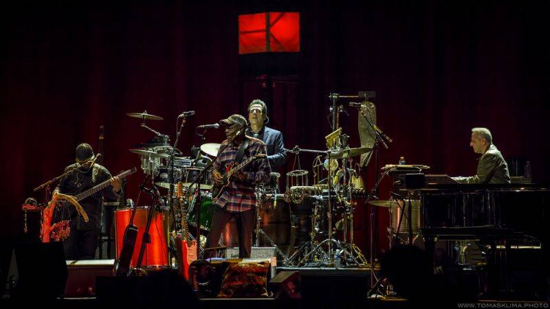 Paul Simon odstartoval turné koncertem v Praze