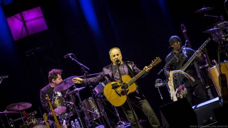 Paul Simon odstartoval turné koncertem v Praze