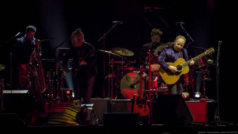 Paul Simon odstartoval turné koncertem v Praze